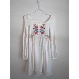 Dillard’s Medium Coco + Jaimeson Cutout Dress